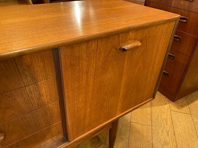 ジープラン ブラジリアン サイドボード G-PLAN Brazilian Sideboard