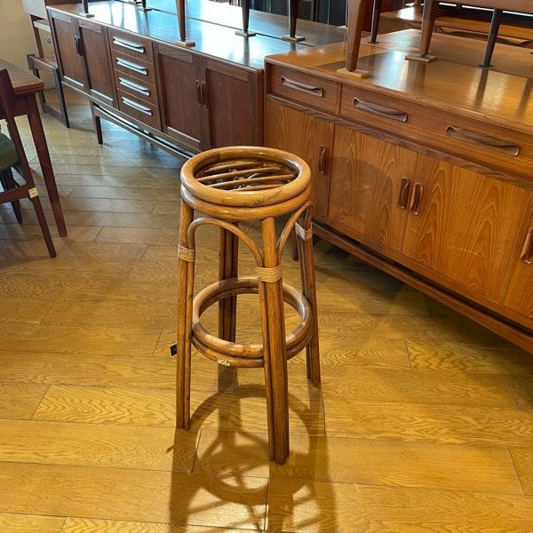 ラタン スツール Vintage Rattan Stool | DOUBLEDAY ONLINE SHOP