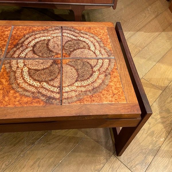 タイルトップ コーヒー テーブル Tiletop CoffeeTable | DOUBLEDAY