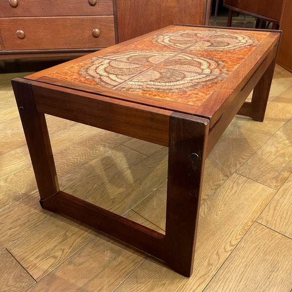 タイルトップ コーヒー テーブル Tiletop CoffeeTable | DOUBLEDAY
