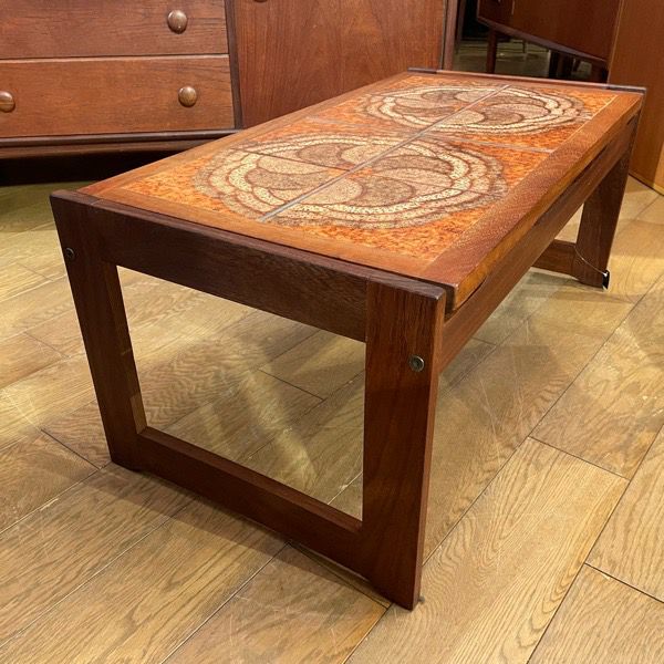 タイルトップ コーヒー テーブル Tiletop CoffeeTable | DOUBLEDAY