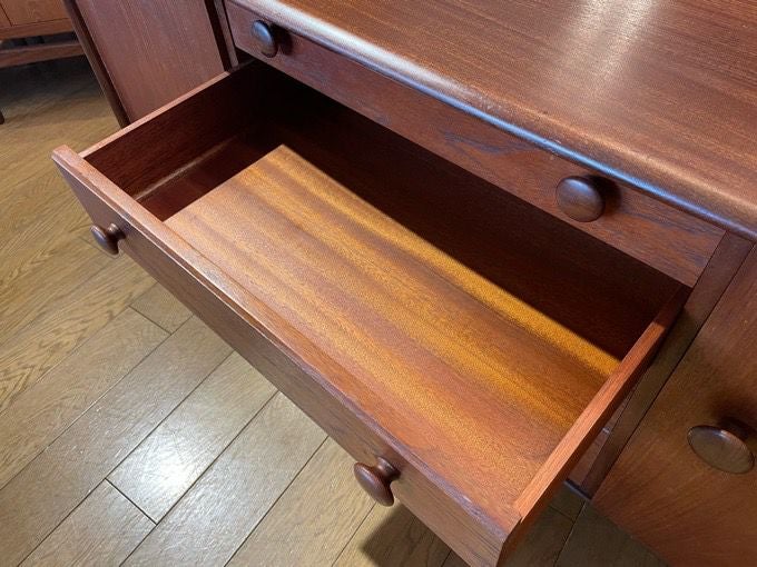 ヤンガー チーク サイドボード Yonger Teak Sideboard | DOUBLEDAY