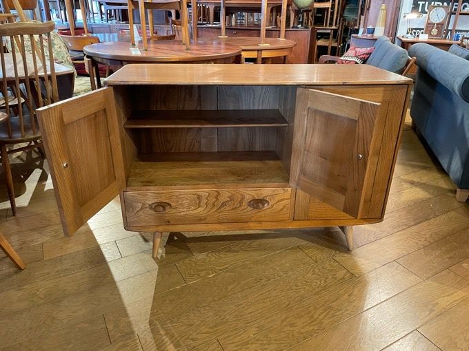 アーコール サイドボード Ercol Sideboard | DOUBLEDAY ONLINE SHOP