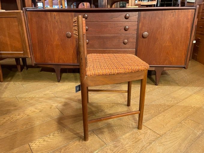 マッキントッシュダイニングチェア McIntosh Dining Chair | DOUBLEDAY