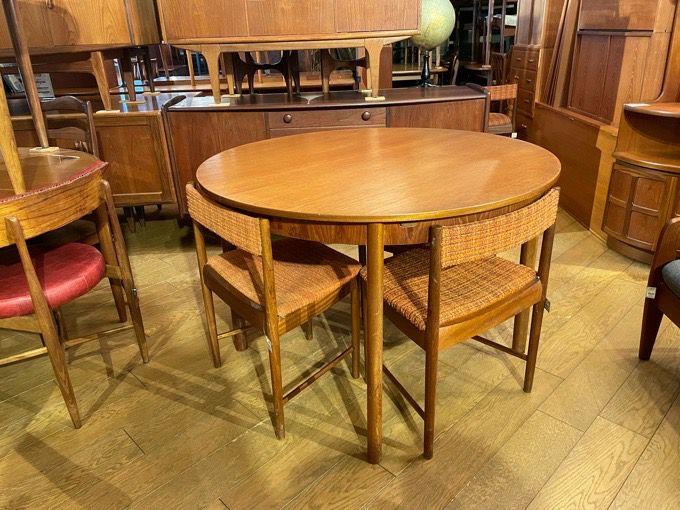 マッキントッシュダイニングチェア McIntosh Dining Chair | DOUBLEDAY