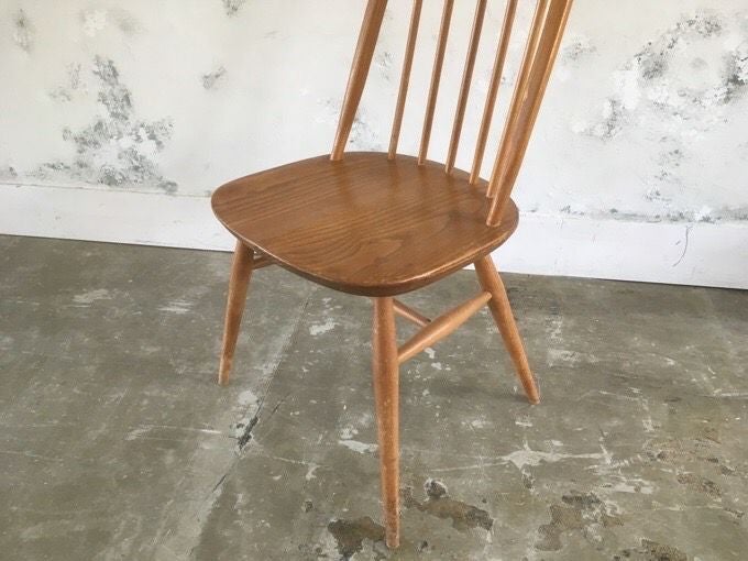 クエーカーチェア　ERCOL  B.S.1960G.F.2056　ﾌﾞﾗｳﾝ アーコール クエーカー チェアErcol Quaker Chair | DOUBLEDAY ONLINE SHOP