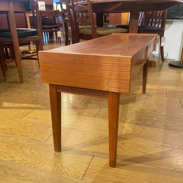 デンマーク製 サイドテーブル Danish Side Table | DOUBLEDAY ONLINE SHOP